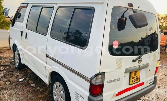 Buy Used Toyota Vanguard White Car in Lilongwe in Malawi Buy Used Toyota Vanguard White Car in Lilongwe in Malawi