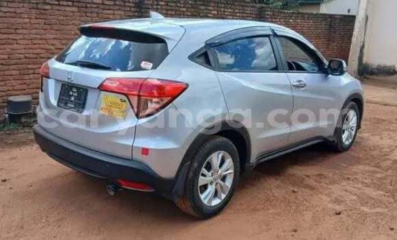 Buy Used Honda Vezel White Car in Blantyre in Malawi Buy Used Honda Vezel White Car in Blantyre in Malawi