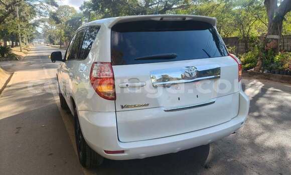 Buy Used Toyota Vanguard White Car in Blantyre in Malawi Buy Used Toyota Vanguard White Car in Blantyre in Malawi