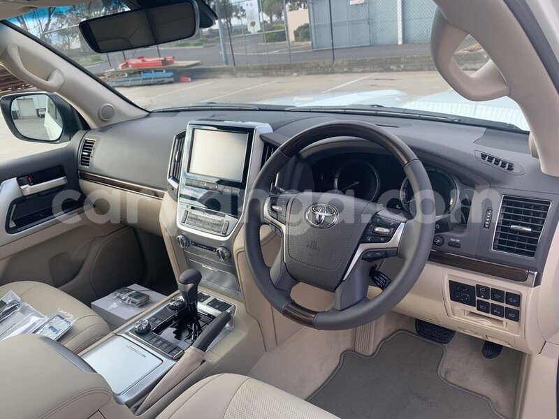 Big with watermark toyota land cruiser malawi lilongwe 16752