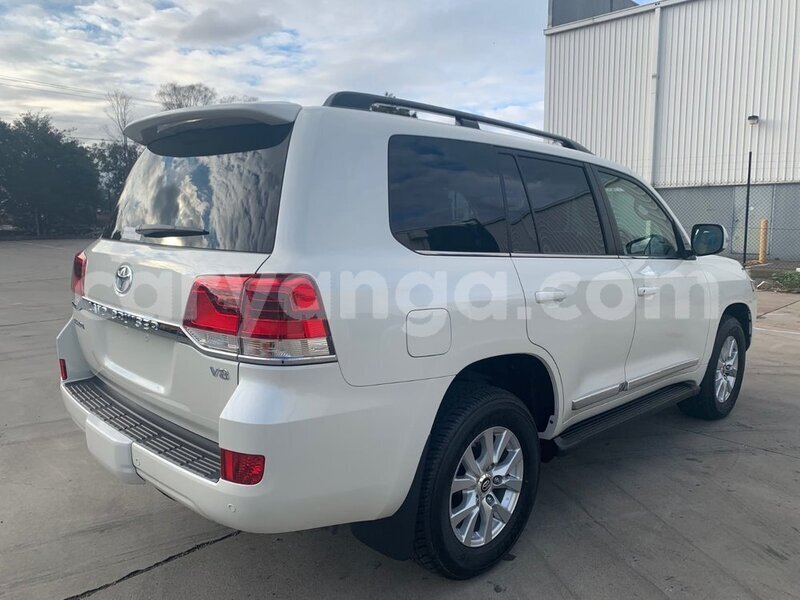 Big with watermark toyota land cruiser malawi lilongwe 16752