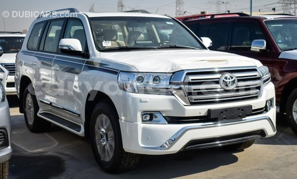 Buy Import Toyota Land Cruiser White Car in Import - Dubai in Malawi Buy Import Toyota Land Cruiser White Car in Import - Dubai in Malawi