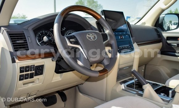Buy Import Toyota Land Cruiser White Car in Import - Dubai in Malawi Buy Import Toyota Land Cruiser White Car in Import - Dubai in Malawi