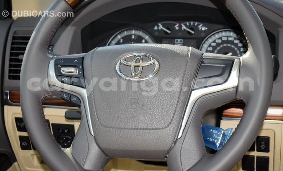 Buy Import Toyota Land Cruiser White Car in Import - Dubai in Malawi Buy Import Toyota Land Cruiser White Car in Import - Dubai in Malawi