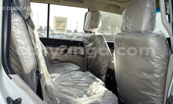 Buy Import Mitsubishi Pajero White Car in Import - Dubai in Malawi Buy Import Mitsubishi Pajero White Car in Import - Dubai in Malawi