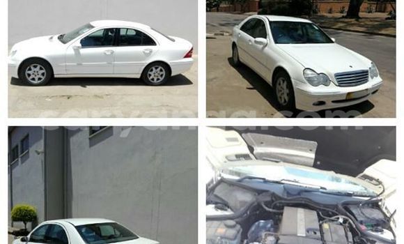 Buy Used Mercedes‒Benz 200 White Car in Limbe in Malawi