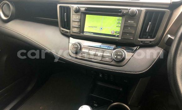 Nunua Ilio tumika Toyota RAV4 White Gari ndani ya Lilongwe nchini Malawi Nunua Ilio tumika Toyota RAV4 White Gari ndani ya Lilongwe nchini Malawi