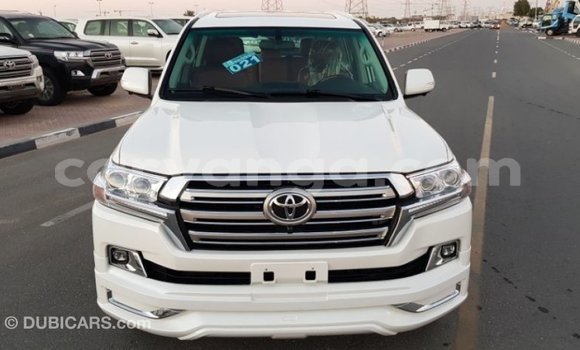 Buy Import Toyota Land Cruiser White Car in Import - Dubai in Malawi Buy Import Toyota Land Cruiser White Car in Import - Dubai in Malawi