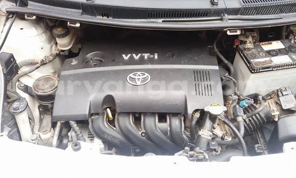 Buy Used Toyota Vitz White Car in Limbe in Malawi Buy Used Toyota Vitz White Car in Limbe in Malawi