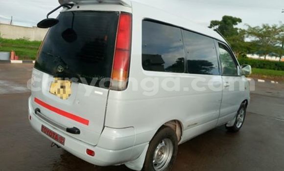 Buy Used Toyota Noah White Car in Kasungu in Malawi Buy Used Toyota Noah White Car in Kasungu in Malawi