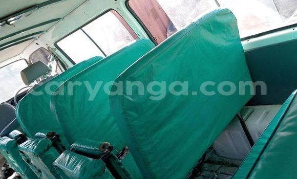 Buy Used Toyota Hiace White Car in Blantyre in Malawi Buy Used Toyota Hiace White Car in Blantyre in Malawi