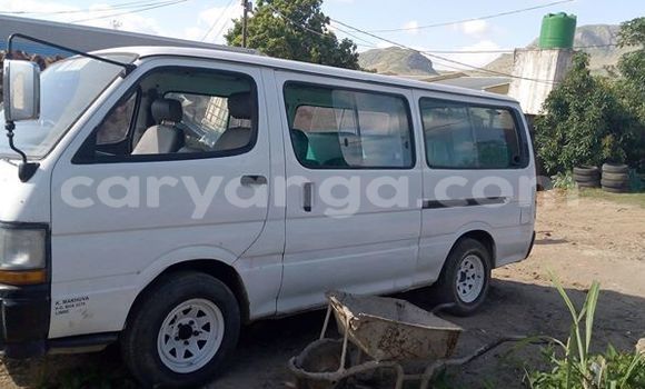 Buy Used Toyota Hiace White Car in Blantyre in Malawi Buy Used Toyota Hiace White Car in Blantyre in Malawi