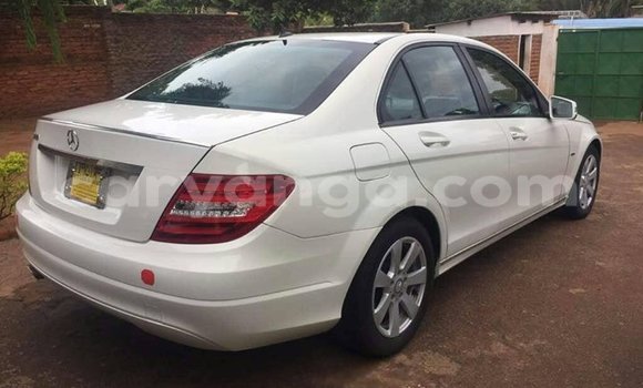 Buy Used Mercedes‒Benz C-klasse White Car in Lilongwe in Malawi Buy Used Mercedes‒Benz C-klasse White Car in Lilongwe in Malawi