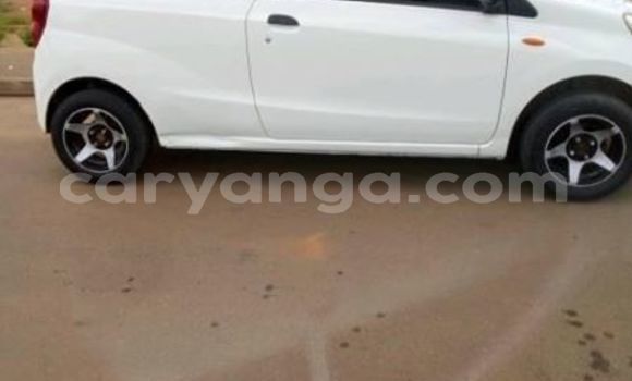 Buy Used Daihatsu Mira White Car in Lilongwe in Malawi