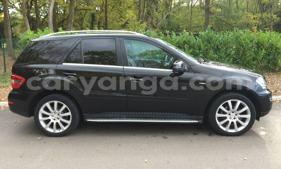 Nunua Ilio tumika Mercedes‒Benz M-klasse Black Gari ndani ya Lilongwe nchini Malawi Nunua Ilio tumika Mercedes‒Benz M-klasse Black Gari ndani ya Lilongwe nchini Malawi