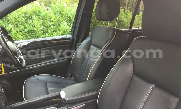 Nunua Ilio tumika Mercedes‒Benz M-klasse Black Gari ndani ya Lilongwe nchini Malawi Nunua Ilio tumika Mercedes‒Benz M-klasse Black Gari ndani ya Lilongwe nchini Malawi