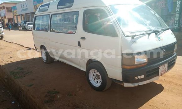 Buy Used Toyota Hiace White Car in Kasungu in Malawi Buy Used Toyota Hiace White Car in Kasungu in Malawi