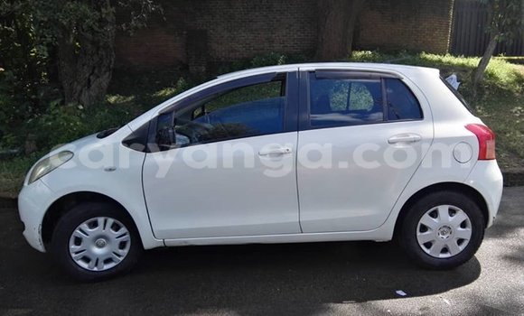 Buy Used Toyota Yaris White Car in Blantyre in Malawi Buy Used Toyota Yaris White Car in Blantyre in Malawi