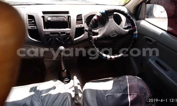 Buy Used Toyota Hilux White Car in Lilongwe in Malawi Buy Used Toyota Hilux White Car in Lilongwe in Malawi