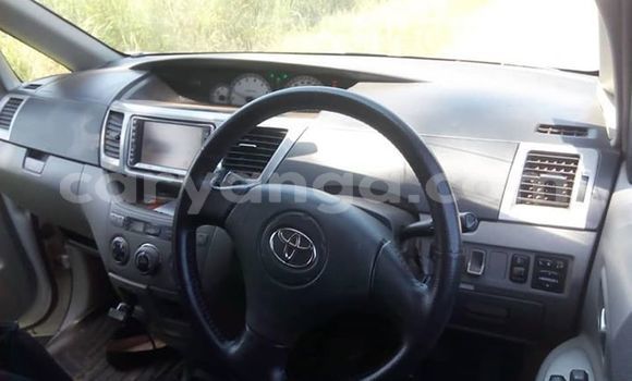 Buy Used Toyota Voxy White Car in Lilongwe in Malawi Buy Used Toyota Voxy White Car in Lilongwe in Malawi