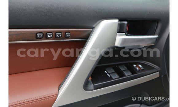 Buy Import Toyota Land Cruiser White Car in Import - Dubai in Malawi Buy Import Toyota Land Cruiser White Car in Import - Dubai in Malawi