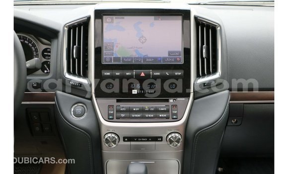 Buy Import Toyota Land Cruiser White Car in Import - Dubai in Malawi Buy Import Toyota Land Cruiser White Car in Import - Dubai in Malawi