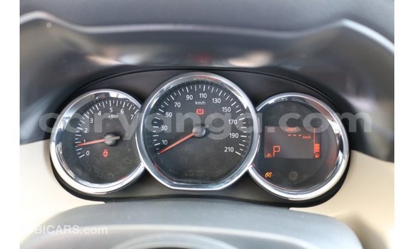 Buy Import Renault Duster White Car in Import - Dubai in Malawi