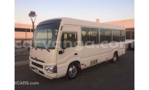 Acheter Import Voiture Toyota Coaster Blanc à Import - Dubai, Malawi Acheter Import Voiture Toyota Coaster Blanc à Import - Dubai, Malawi