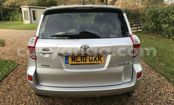 Nunua Ilio tumika Toyota RAV4 Silver Gari ndani ya Lilongwe nchini Malawi Nunua Ilio tumika Toyota RAV4 Silver Gari ndani ya Lilongwe nchini Malawi