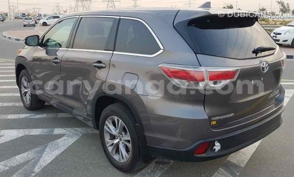 Nunua Imported Toyota Highlander Other Gari ndani ya Import - Dubai nchini Malawi Nunua Imported Toyota Highlander Other Gari ndani ya Import - Dubai nchini Malawi