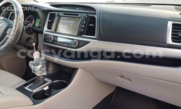 Nunua Imported Toyota Highlander Other Gari ndani ya Import - Dubai nchini Malawi Nunua Imported Toyota Highlander Other Gari ndani ya Import - Dubai nchini Malawi