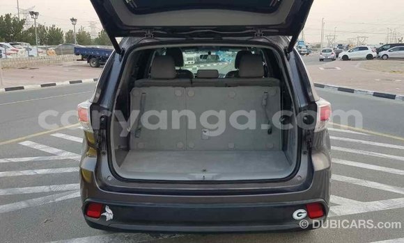 Nunua Imported Toyota Highlander Other Gari ndani ya Import - Dubai nchini Malawi Nunua Imported Toyota Highlander Other Gari ndani ya Import - Dubai nchini Malawi