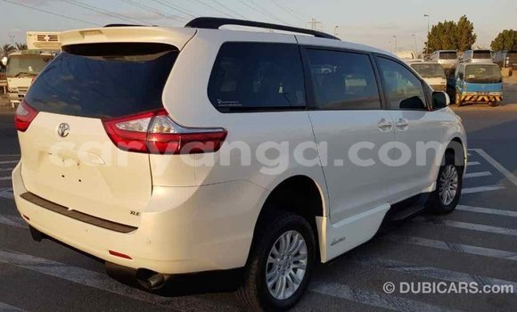 Buy Import Toyota Sienna White Car in Import - Dubai in Malawi Buy Import Toyota Sienna White Car in Import - Dubai in Malawi