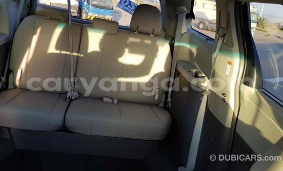 Buy Import Toyota Sienna White Car in Import - Dubai in Malawi Buy Import Toyota Sienna White Car in Import - Dubai in Malawi