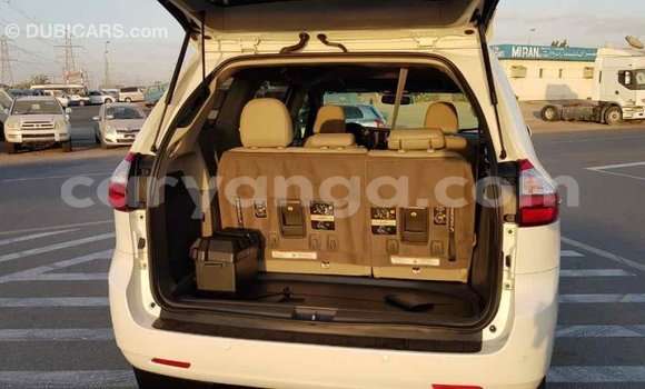 Buy Import Toyota Sienna White Car in Import - Dubai in Malawi Buy Import Toyota Sienna White Car in Import - Dubai in Malawi