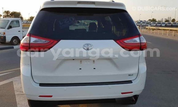 Buy Import Toyota Sienna White Car in Import - Dubai in Malawi Buy Import Toyota Sienna White Car in Import - Dubai in Malawi