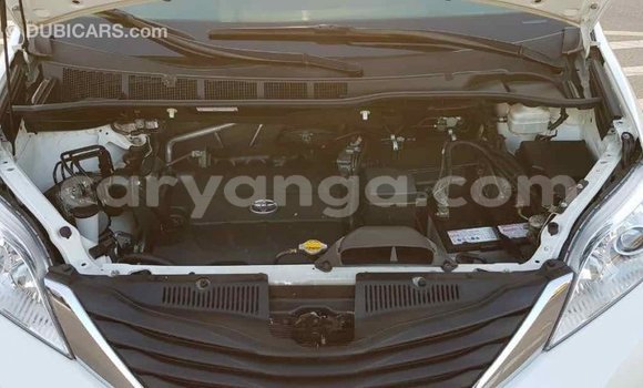 Buy Import Toyota Sienna White Car in Import - Dubai in Malawi Buy Import Toyota Sienna White Car in Import - Dubai in Malawi