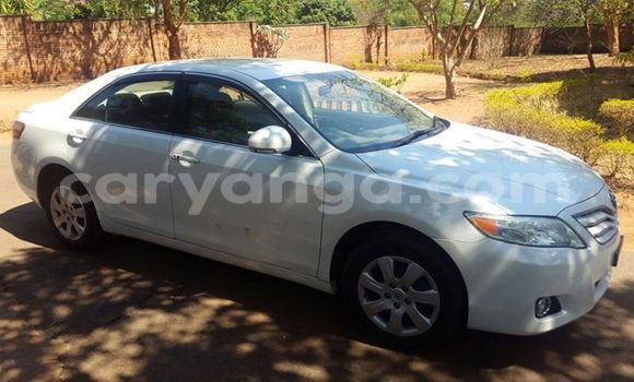 Buy Used Toyota Camry White Car in Limbe in Malawi
