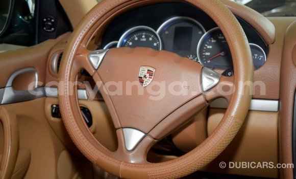 Buy Import Porsche Cayenne Green Car in Import - Dubai in Malawi Buy Import Porsche Cayenne Green Car in Import - Dubai in Malawi