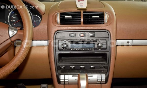 Buy Import Porsche Cayenne Green Car in Import - Dubai in Malawi Buy Import Porsche Cayenne Green Car in Import - Dubai in Malawi