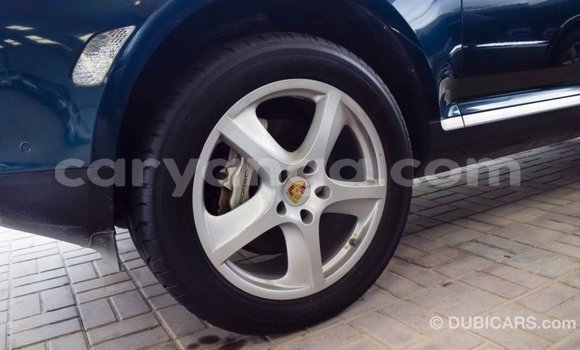 Buy Import Porsche Cayenne Green Car in Import - Dubai in Malawi