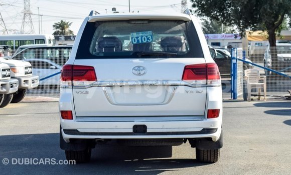 Buy Import Toyota Land Cruiser White Car in Import - Dubai in Malawi Buy Import Toyota Land Cruiser White Car in Import - Dubai in Malawi