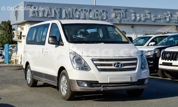 Buy Import Hyundai Chorus White Truck in Import - Dubai in Malawi Buy Import Hyundai Chorus White Truck in Import - Dubai in Malawi