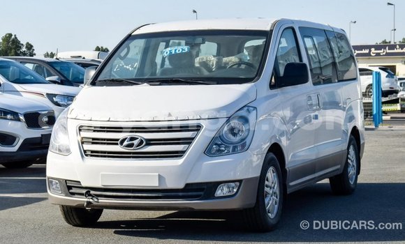 Buy Import Hyundai Chorus White Truck in Import - Dubai in Malawi Buy Import Hyundai Chorus White Truck in Import - Dubai in Malawi
