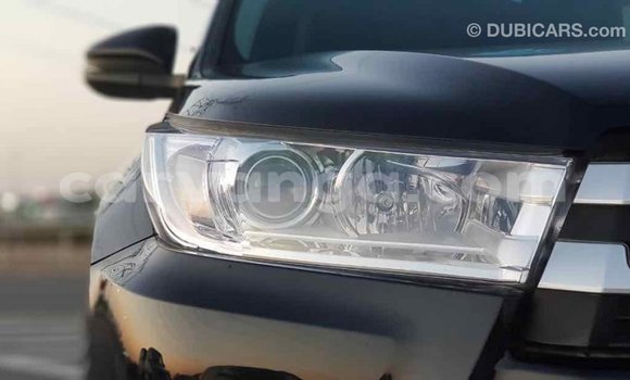 Nunua Imported Toyota Highlander Black Gari ndani ya Import - Dubai nchini Malawi Nunua Imported Toyota Highlander Black Gari ndani ya Import - Dubai nchini Malawi