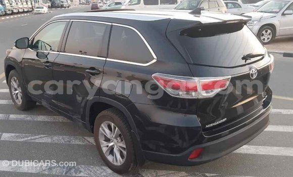 Nunua Imported Toyota Highlander Black Gari ndani ya Import - Dubai nchini Malawi Nunua Imported Toyota Highlander Black Gari ndani ya Import - Dubai nchini Malawi