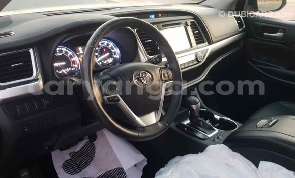 Nunua Imported Toyota Highlander Black Gari ndani ya Import - Dubai nchini Malawi Nunua Imported Toyota Highlander Black Gari ndani ya Import - Dubai nchini Malawi