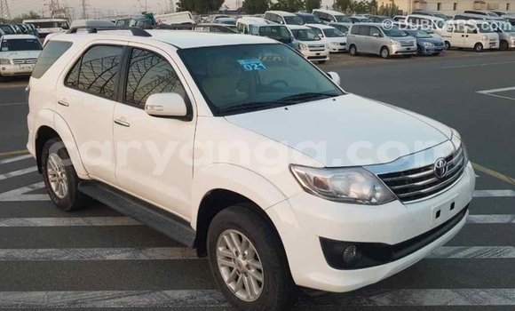 Buy Import Toyota Fortuner White Car in Import - Dubai in Malawi Buy Import Toyota Fortuner White Car in Import - Dubai in Malawi