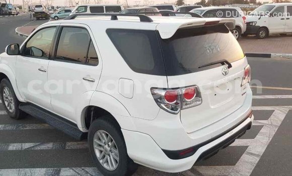 Buy Import Toyota Fortuner White Car in Import - Dubai in Malawi Buy Import Toyota Fortuner White Car in Import - Dubai in Malawi
