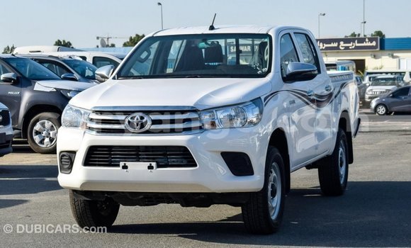 Nunua Imported Toyota Hilux White Gari ndani ya Import - Dubai nchini Malawi Nunua Imported Toyota Hilux White Gari ndani ya Import - Dubai nchini Malawi